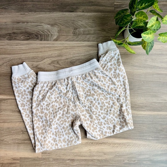 Old Navy Easy Vintage Animal Print Tan Jogger Pants Drawstring Waistband Size XS - Picture 11 of 13